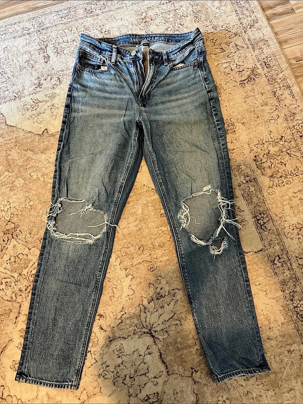 American Eagle Strigid Distressed Skinny Jeans in Blue Size 4